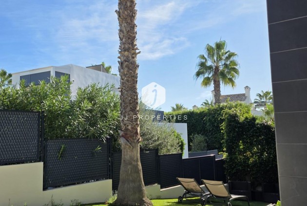 Segunda mano - Villa -
Orihuela Costa - Villamartín