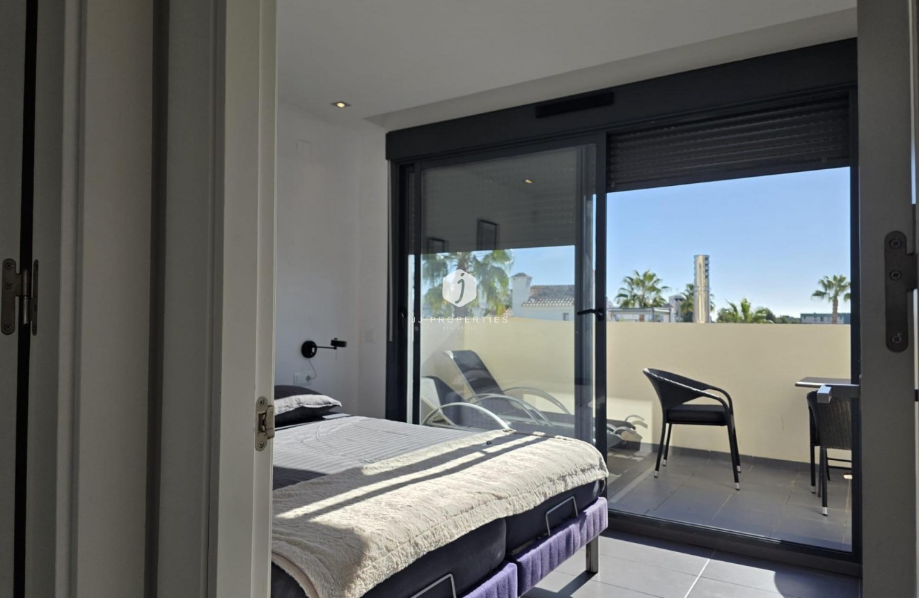 Segunda mano - Villa -
Orihuela Costa - Villamartín