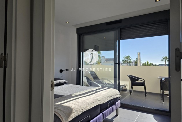 Segunda mano - Villa -
Orihuela Costa - Villamartín