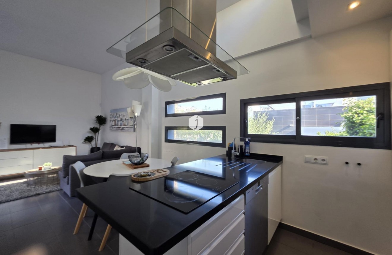 Segunda mano - Villa -
Orihuela Costa - Villamartín