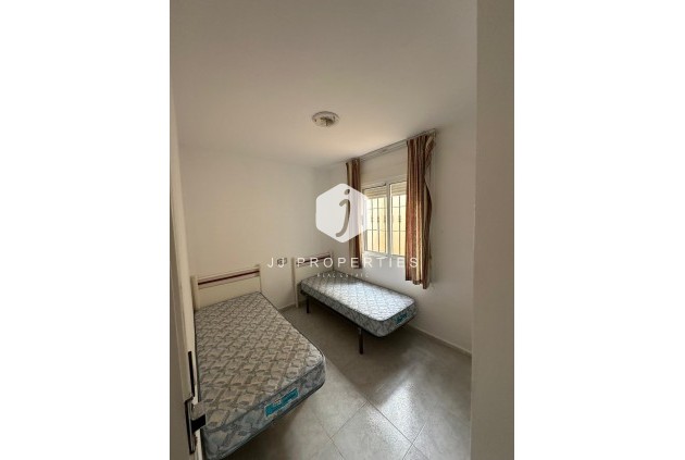 Z drugiej ręki - Bungalow -
Torrevieja