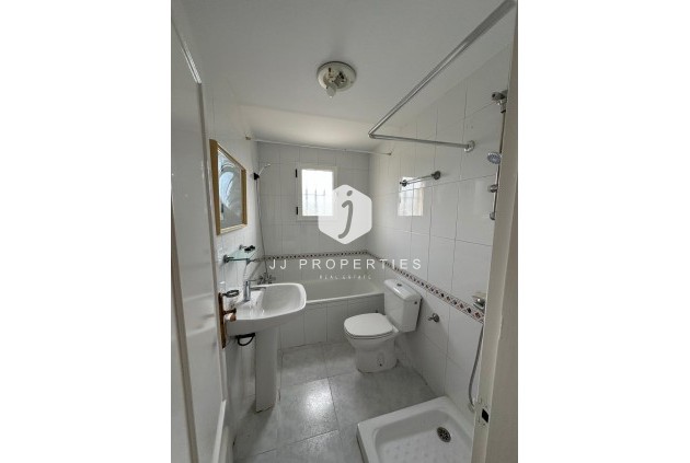 Z drugiej ręki - Bungalow -
Torrevieja