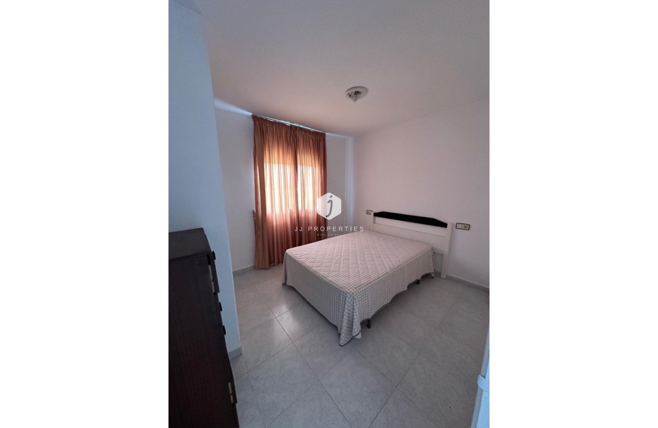 Z drugiej ręki - Bungalow -
Torrevieja