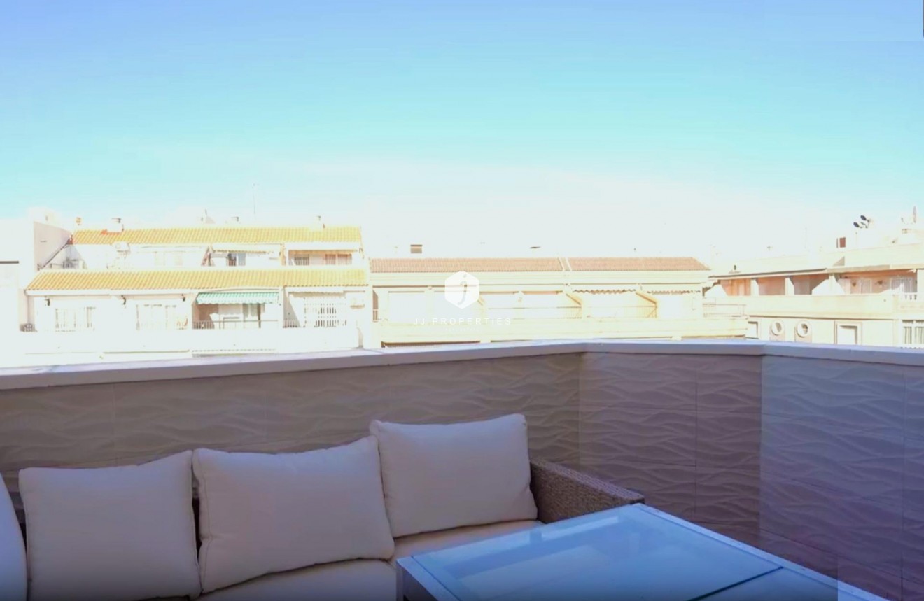 Resale - Penthouse -
Torrevieja - Playa del Cura