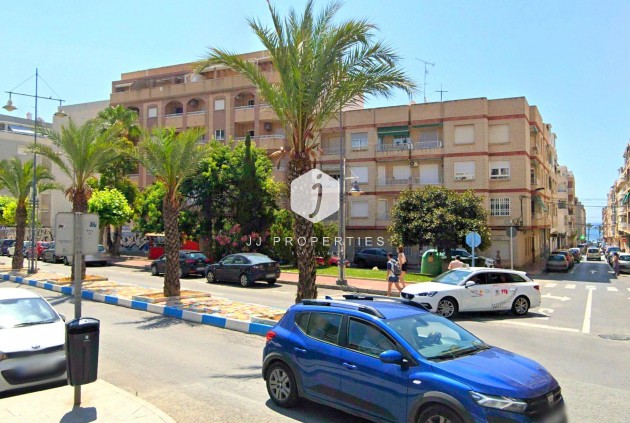 Resale - Penthouse -
Torrevieja - Playa del Cura