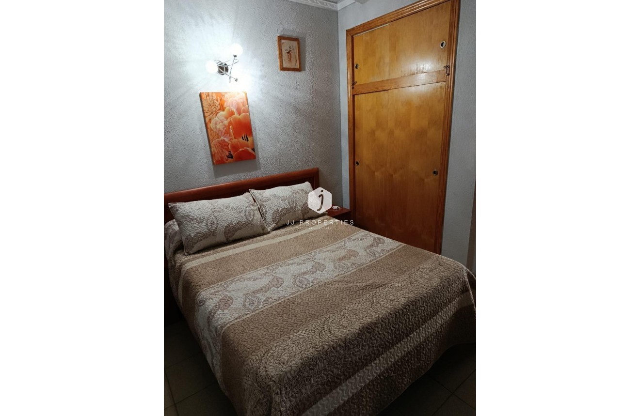 Resale - Apartment / flat -
Torrevieja - Cabo cervera