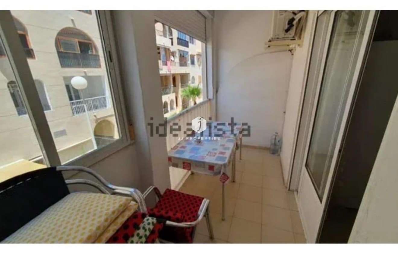 Resale - Apartment / flat -
Torrevieja - Cabo cervera