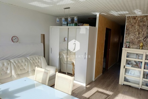 Z drugiej ręki - Mieszkanie w bloku -
Torrevieja