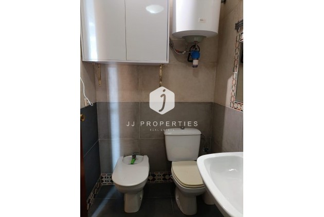 Z drugiej ręki - Mieszkanie w bloku -
Torrevieja