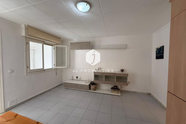 Resale - Chalet -
Torrevieja - La Siesta - El Salado - Torreta