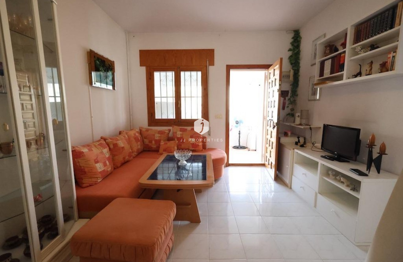 Resale - Chalet -
Orihuela Costa - Costa Blanca