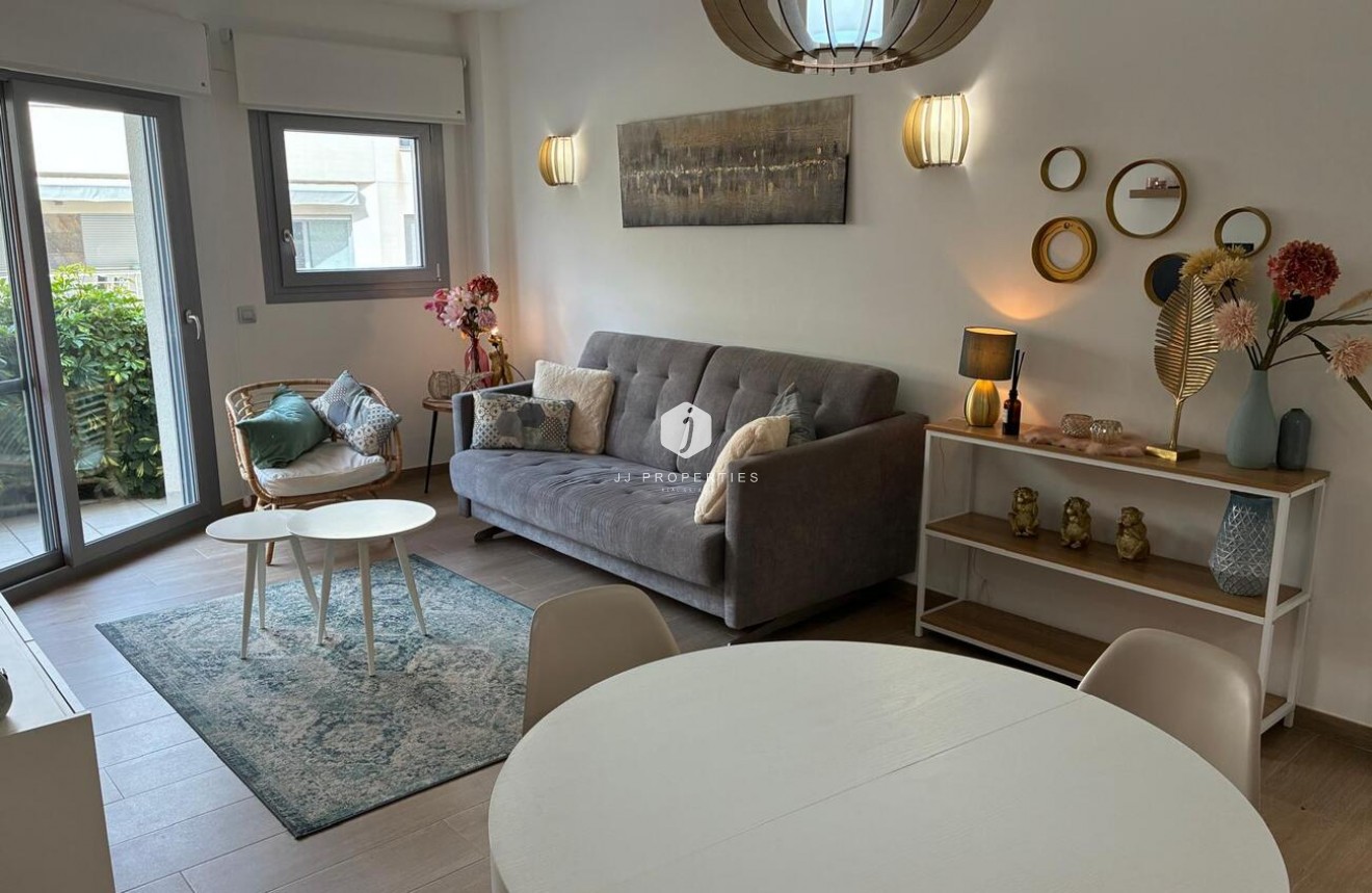 Resale - Apartment / flat -
Torrevieja - Costa Blanca