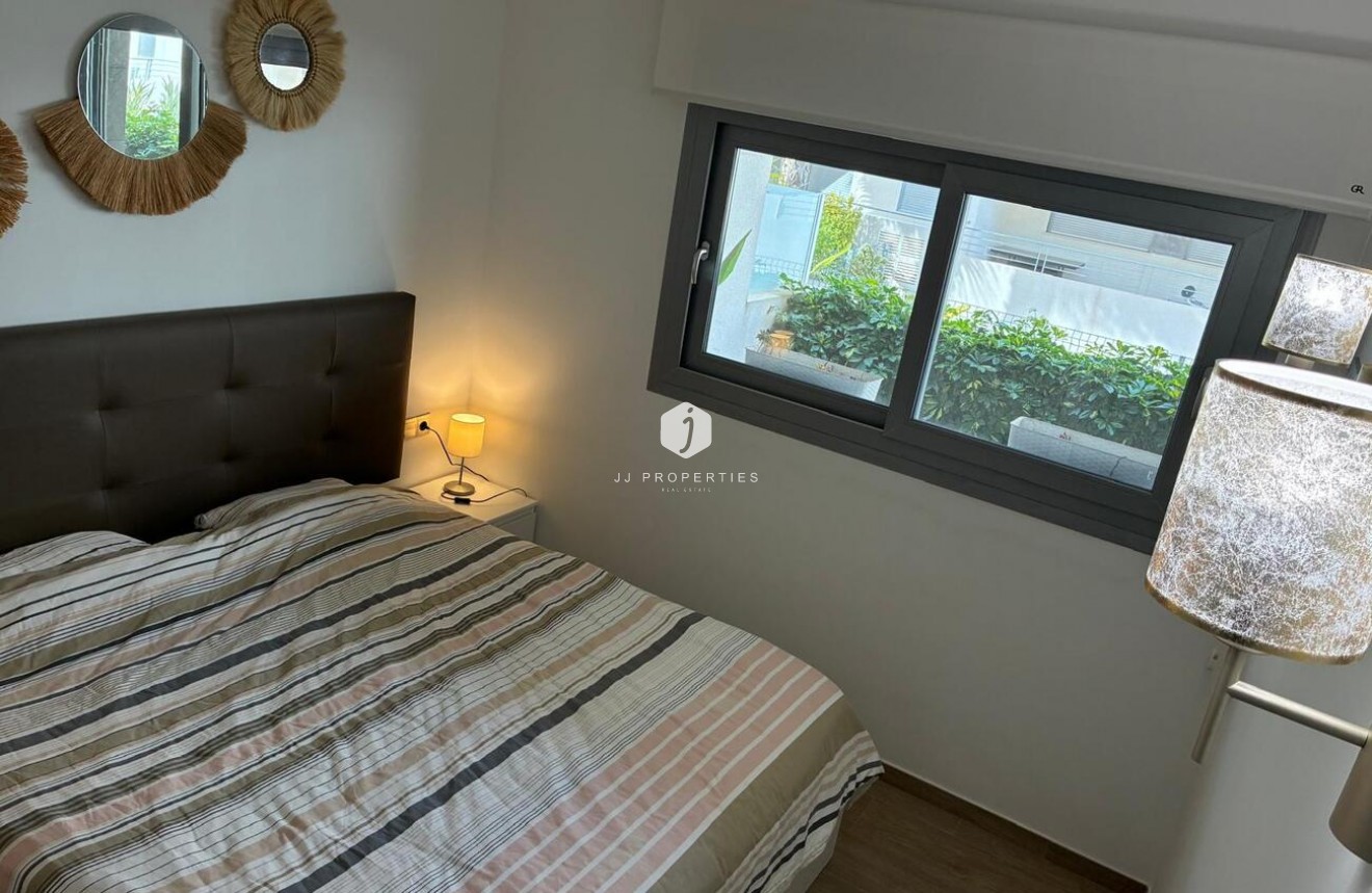 Resale - Apartment / flat -
Torrevieja - Costa Blanca