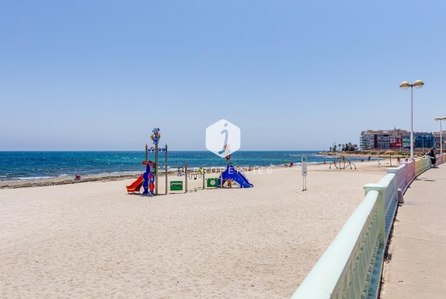 Resale - Apartment / flat -
Torrevieja - Playa de los Locos