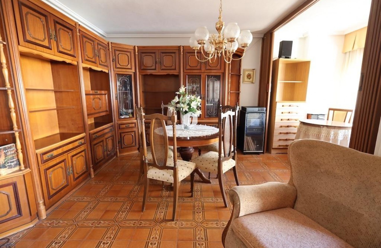 Tweedehands - Appartement / flat -
Torrevieja - Costa Blanca