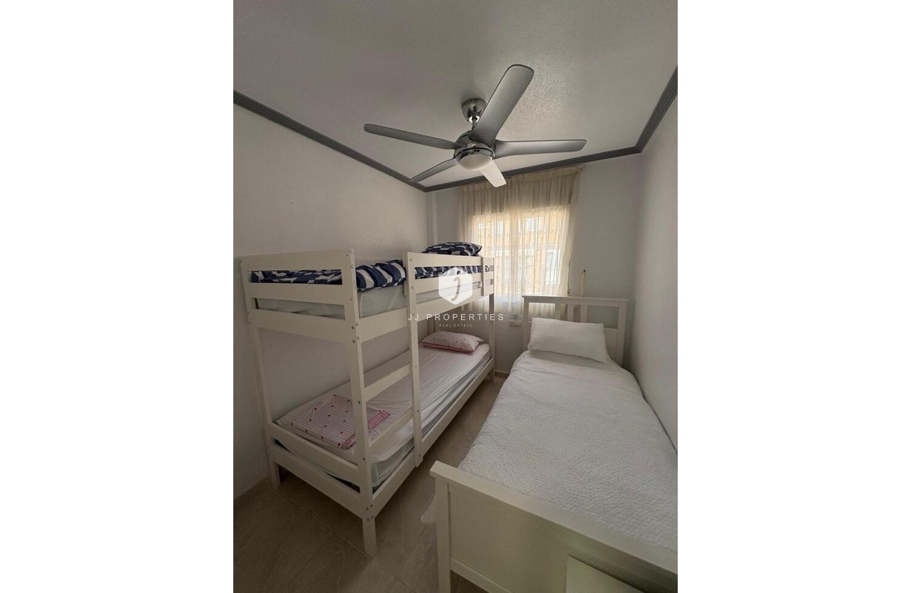 Z drugiej ręki - Daszek -
Playa Flamenca - Costa Blanca