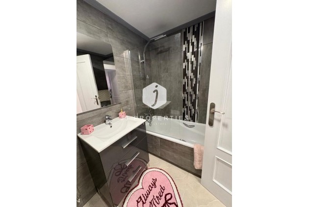 Z drugiej ręki - Daszek -
Playa Flamenca - Costa Blanca