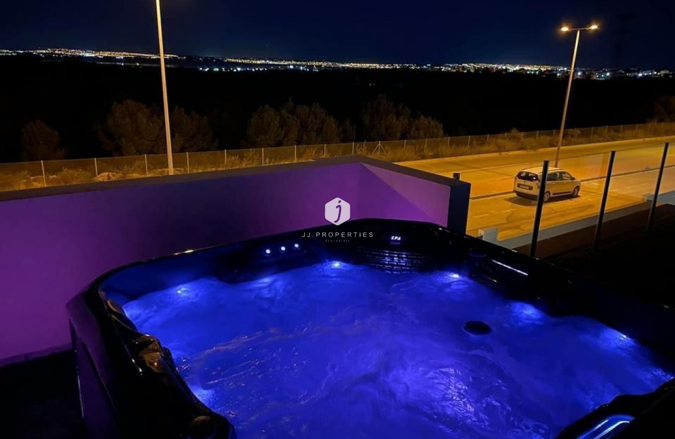 Tweedehands - Villa -
Orihuela Costa - Costa Blanca