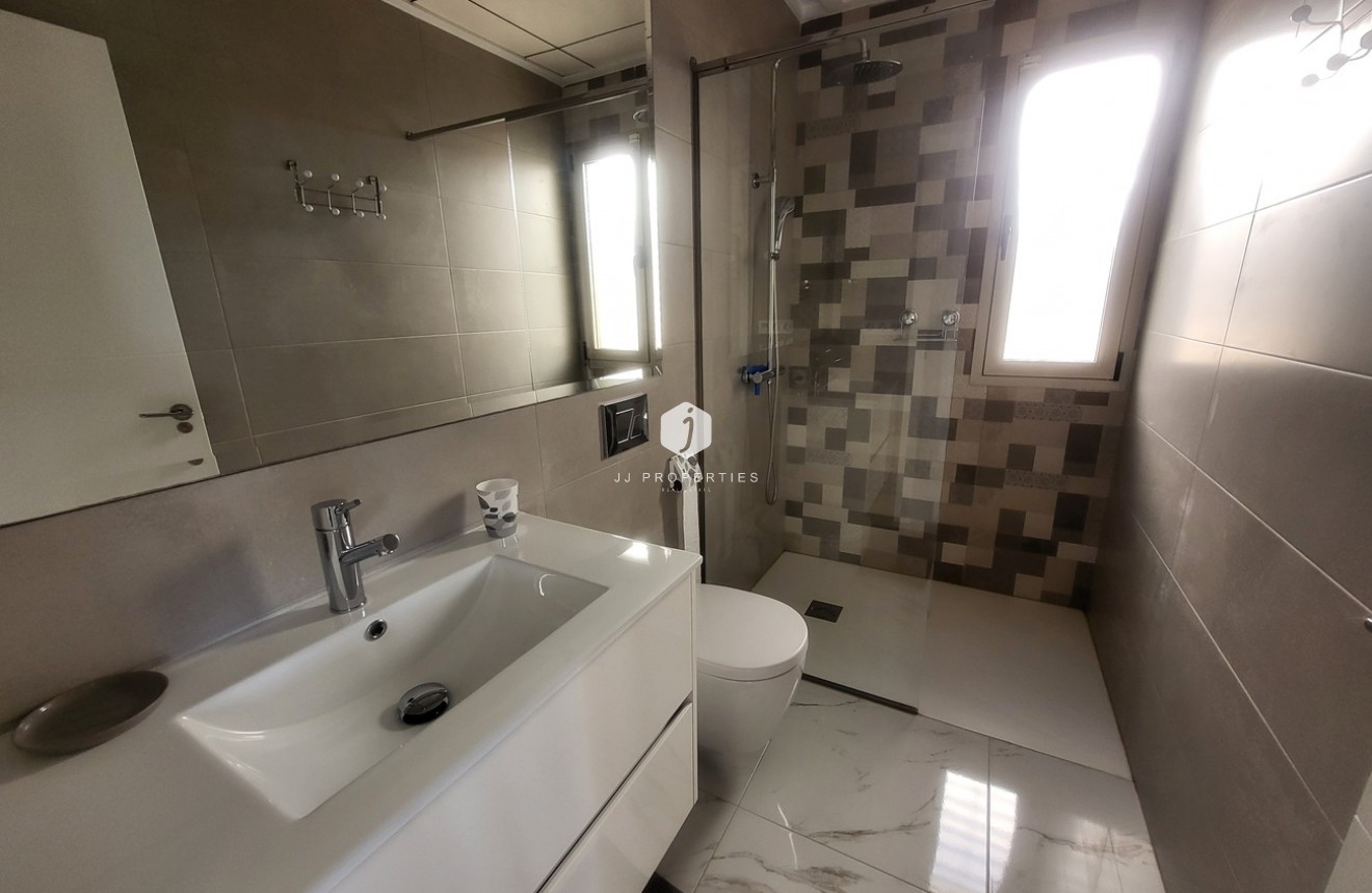 Tweedehands - Villa -
Orihuela Costa - Costa Blanca