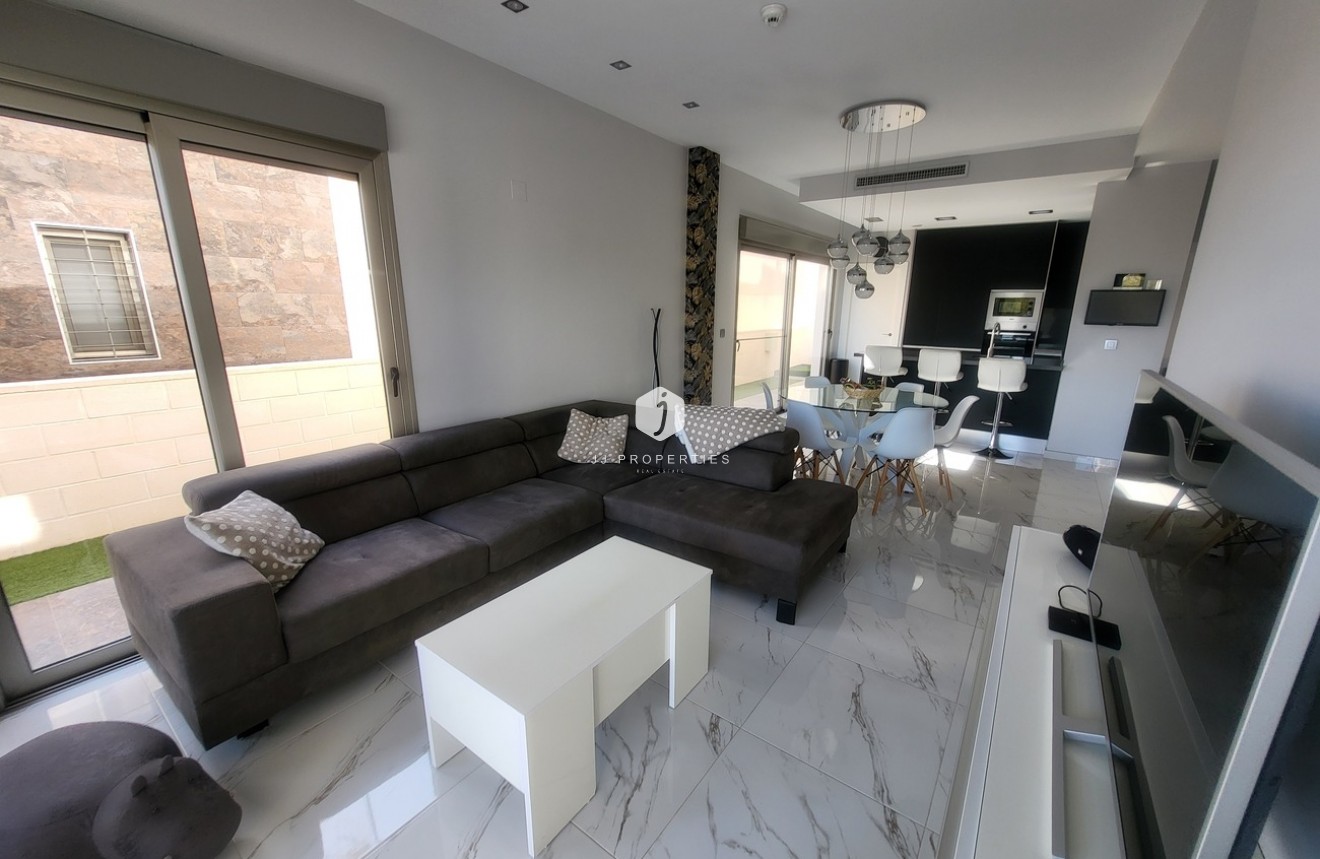 Tweedehands - Villa -
Orihuela Costa - Costa Blanca