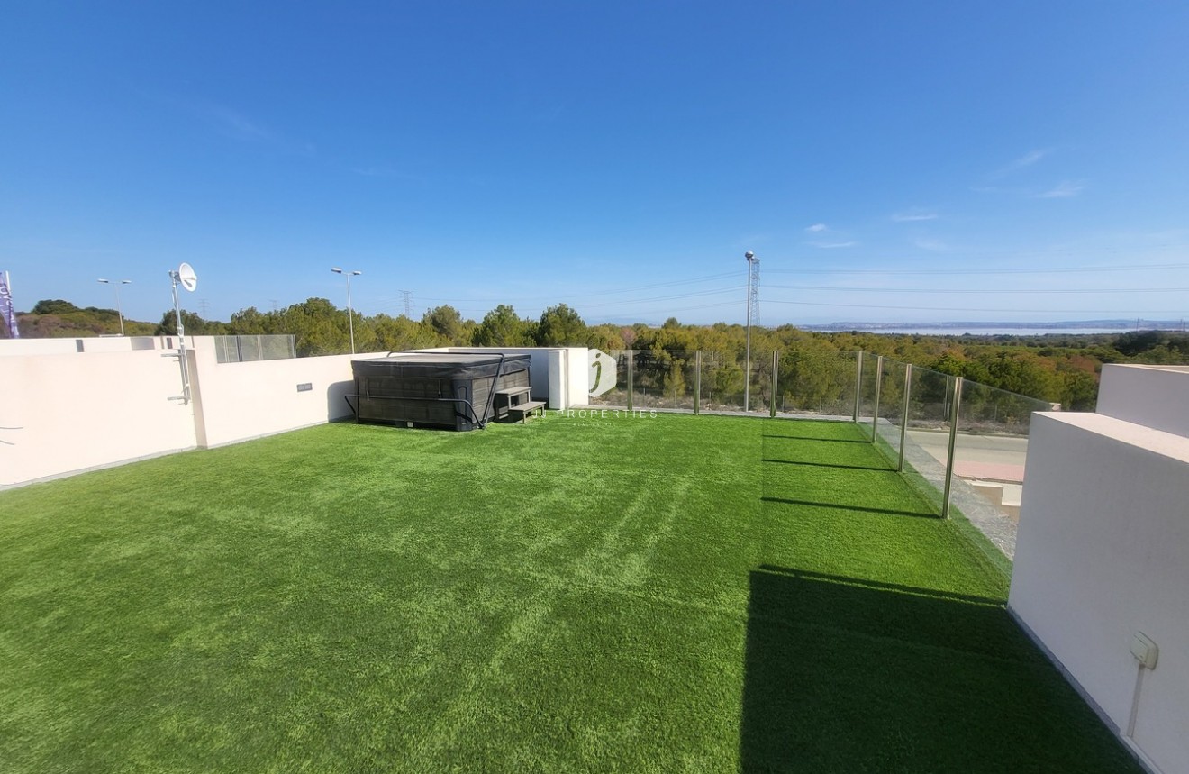 Tweedehands - Villa -
Orihuela Costa - Costa Blanca