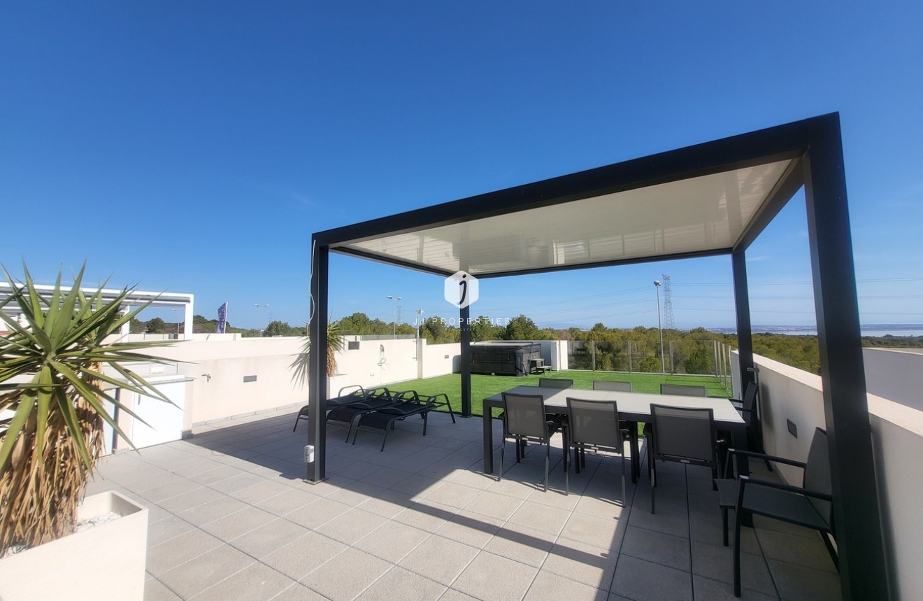 Tweedehands - Villa -
Orihuela Costa - Costa Blanca