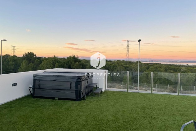 Tweedehands - Villa -
Orihuela Costa - Costa Blanca