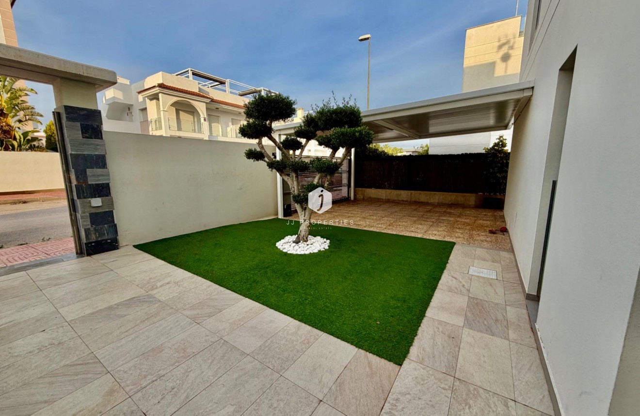 Resale - Villa -
Rojales - Cuidad Quesada