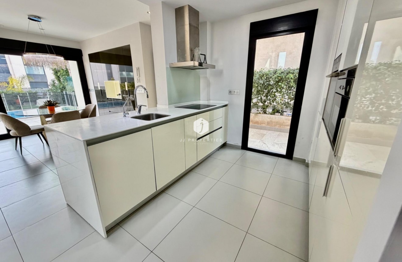 Resale - Villa -
Rojales - Cuidad Quesada