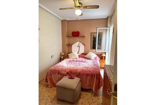 Resale - Apartment / flat -
Torrevieja - Playa del Cura