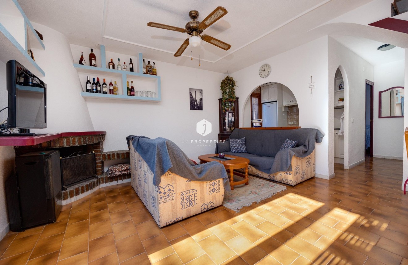 Resale - Bungalow -
Torrevieja - La Mata