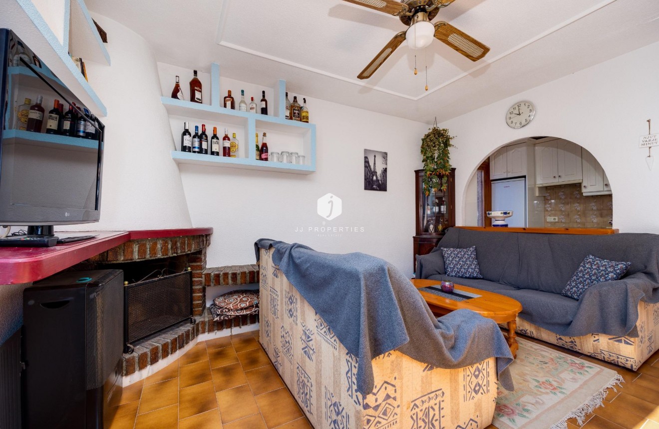 Resale - Bungalow -
Torrevieja - La Mata