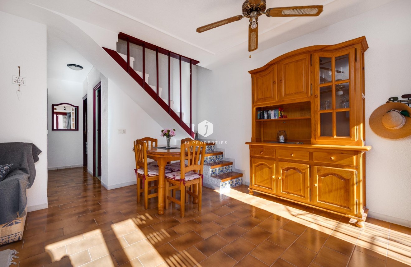 Resale - Bungalow -
Torrevieja - La Mata