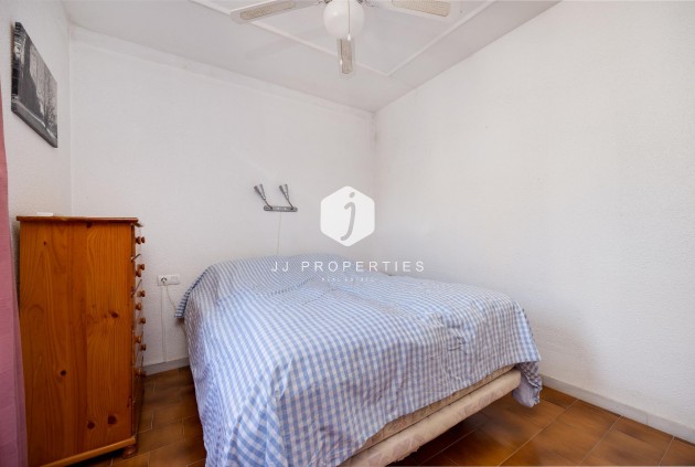 Resale - Bungalow -
Torrevieja - La Mata