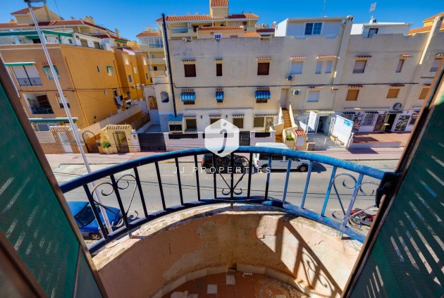 Resale - Bungalow -
Torrevieja - La Mata