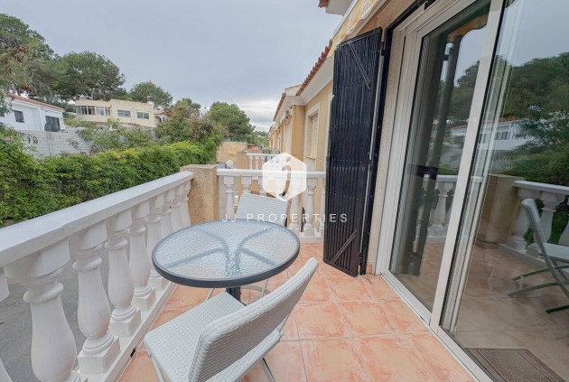 Resale - Apartment / flat -
Los Balcones - Costa Blanca