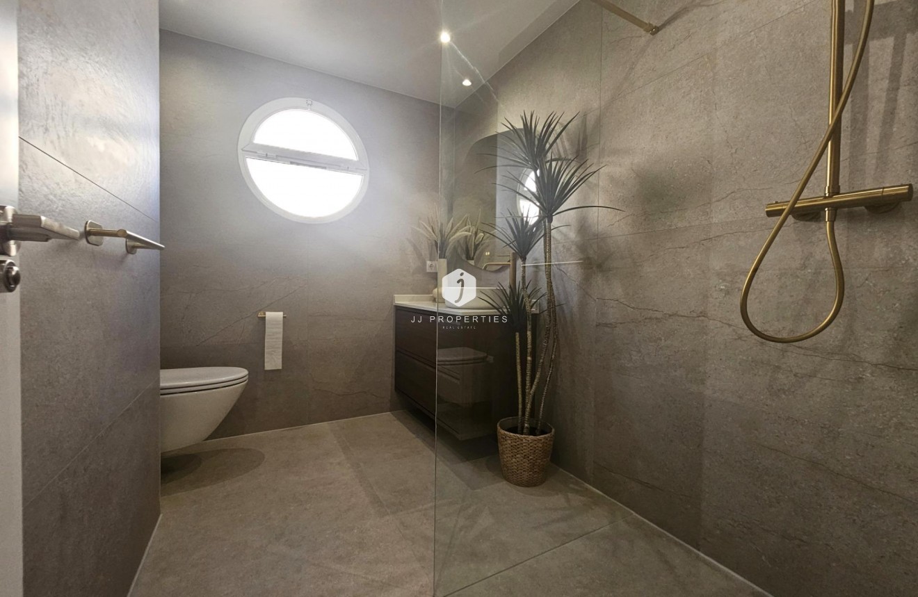 Segunda mano - Apartamento / piso -
Orihuela Costa - Lomas de Cabo Roig