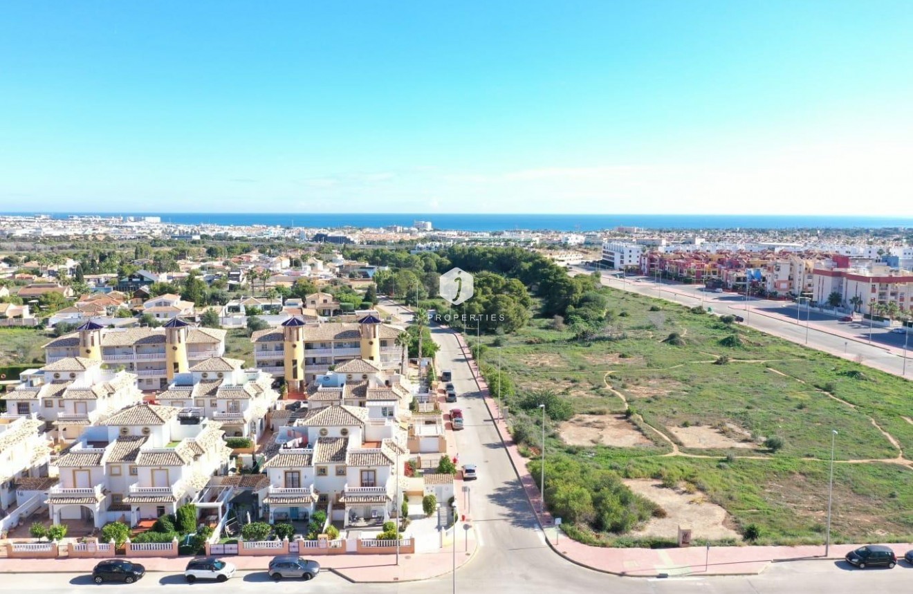 Segunda mano - Apartamento / piso -
Orihuela Costa - Lomas de Cabo Roig