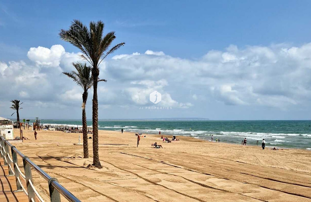 D'occasion - Chalet -
Guardamar del Segura - ELS SECONS