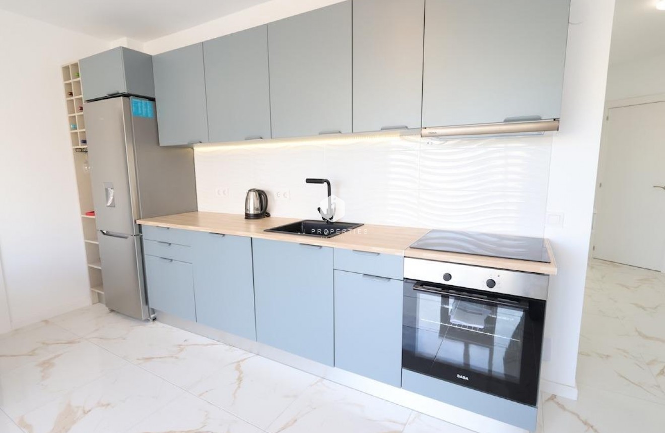 Resale - Apartment / flat -
Torrevieja - Costa Blanca