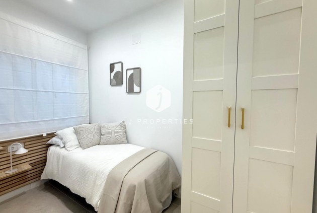 Resale - Villa -
Torrevieja - El chaparral