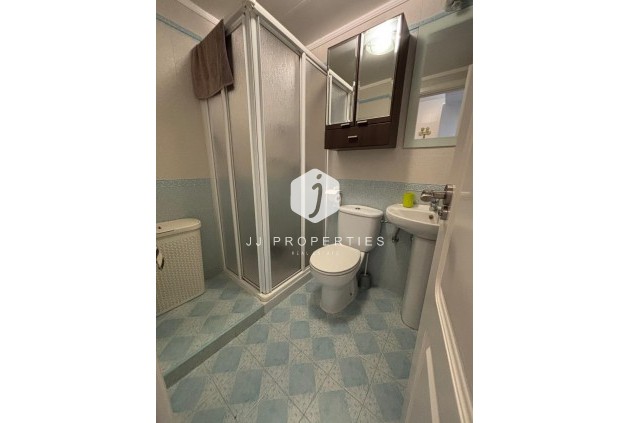 Aus zweiter Hand - Chalet -
Torrevieja - Carrefour