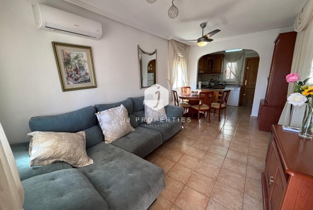 Resale - Bungalow -
Torrevieja