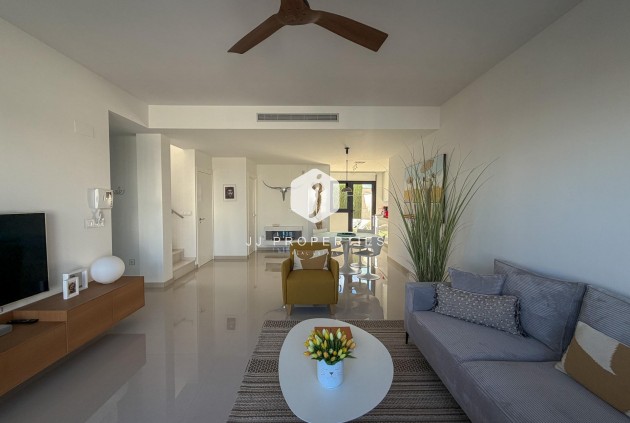 Resale - Villa -
San Miguel de Salinas - Bellavista