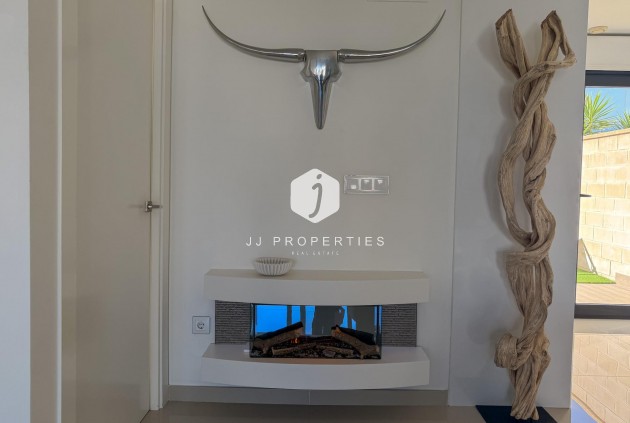 Resale - Villa -
San Miguel de Salinas - Bellavista