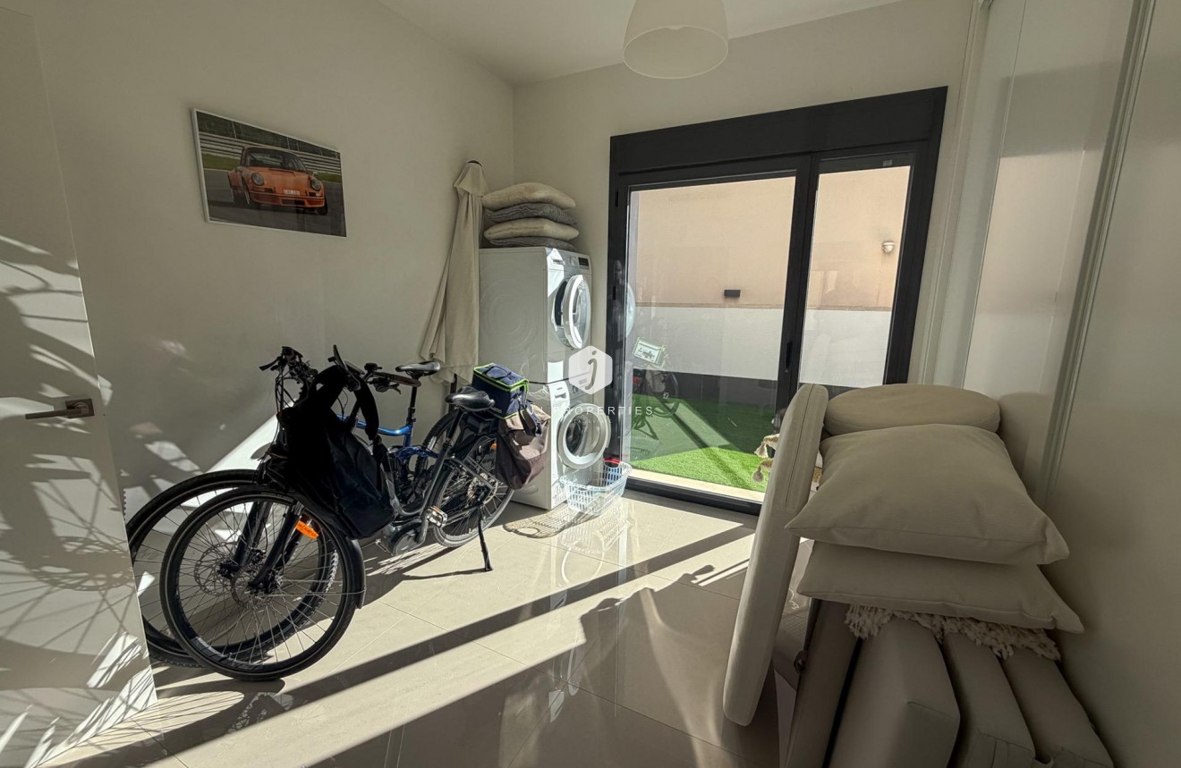 Resale - Villa -
San Miguel de Salinas - Bellavista