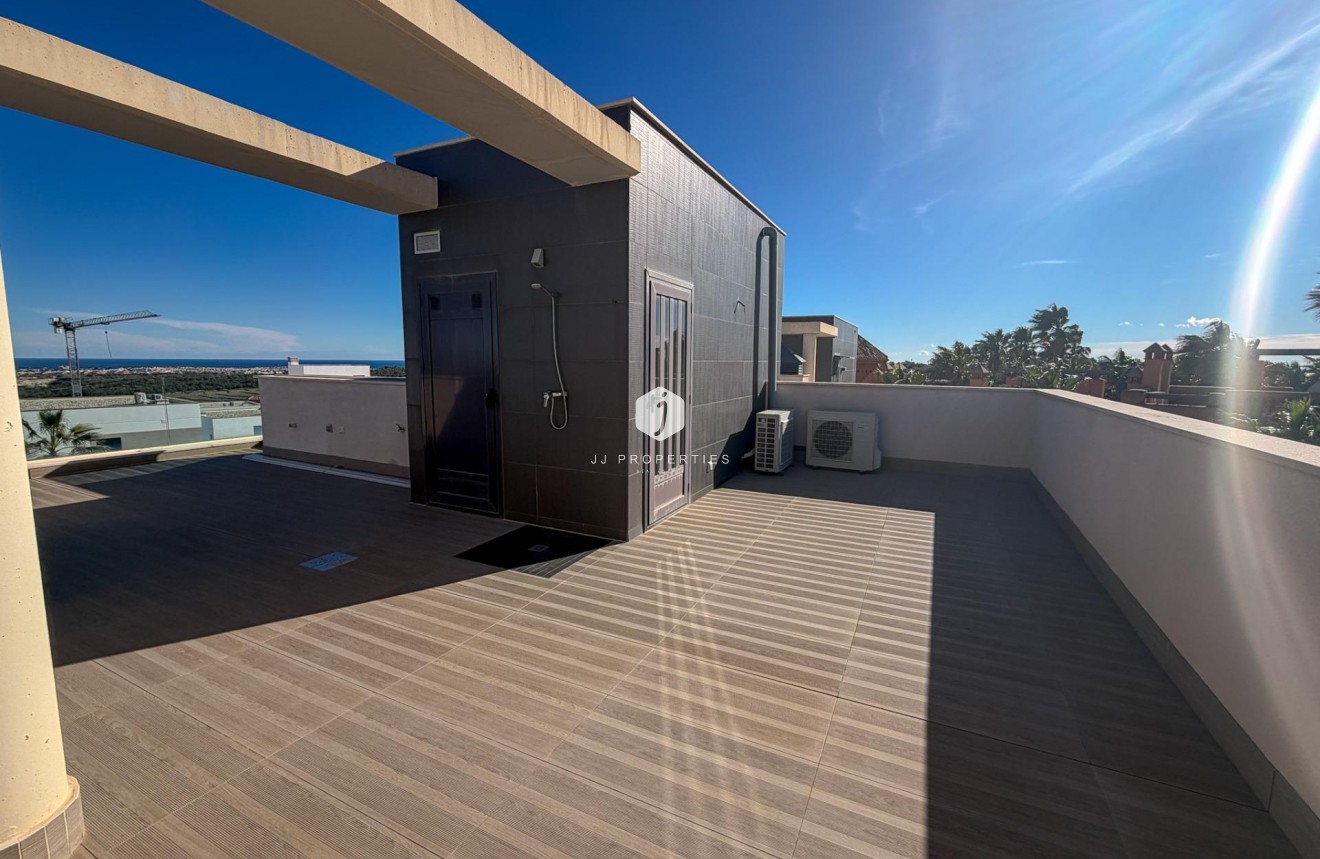 Resale - Villa -
San Miguel de Salinas - Bellavista