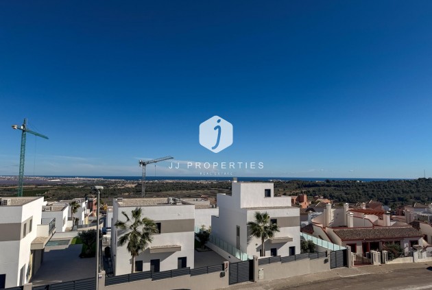 Resale - Villa -
San Miguel de Salinas - Bellavista