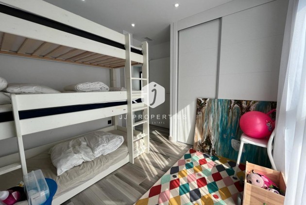 Resale - Villa -
Los Balcones - Costa Blanca