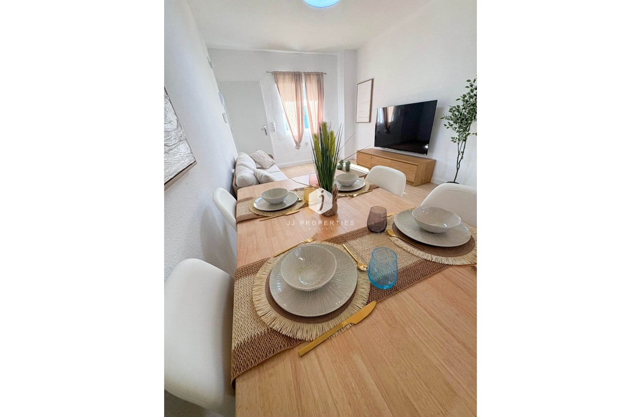 Resale - Bungalow -
Orihuela Costa - Costa Blanca